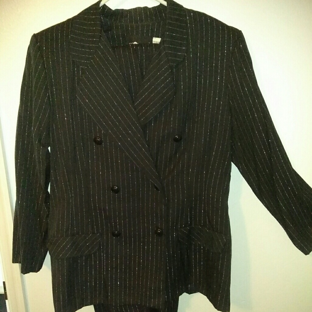 Pant suit